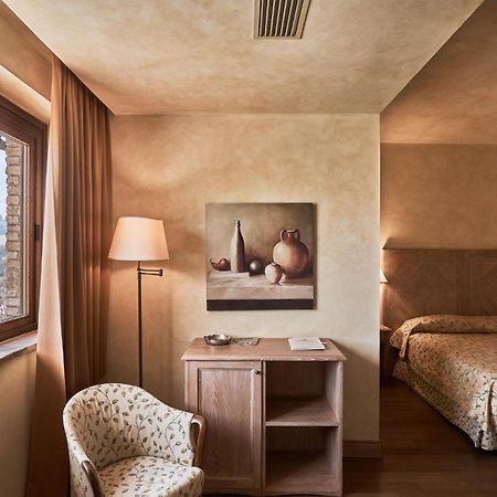 Borgo Lanciano Hotel Castelraimondo Ngoại thất bức ảnh