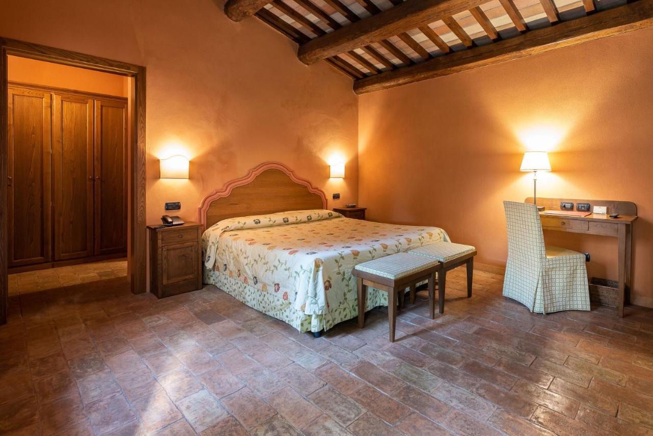 Borgo Lanciano Hotel Castelraimondo Ngoại thất bức ảnh