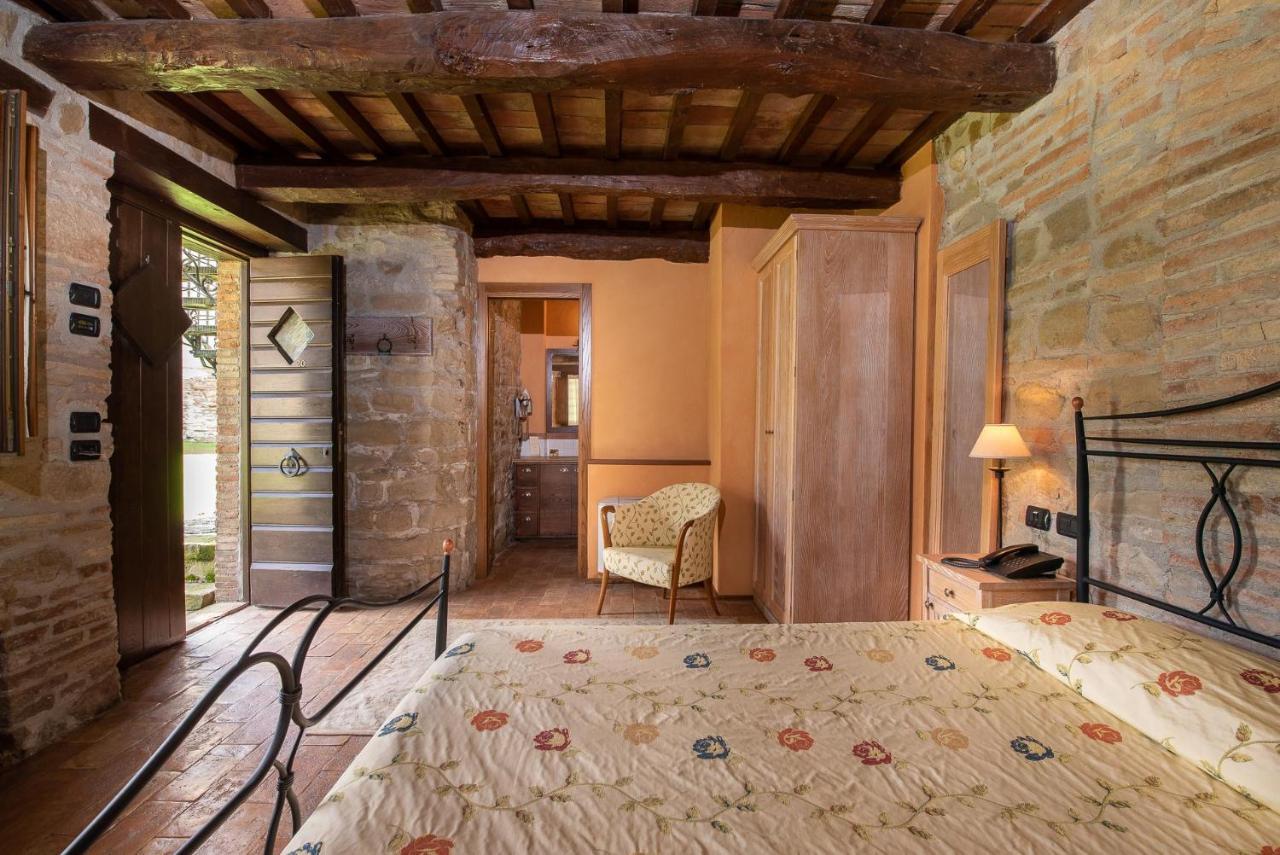 Borgo Lanciano Hotel Castelraimondo Ngoại thất bức ảnh