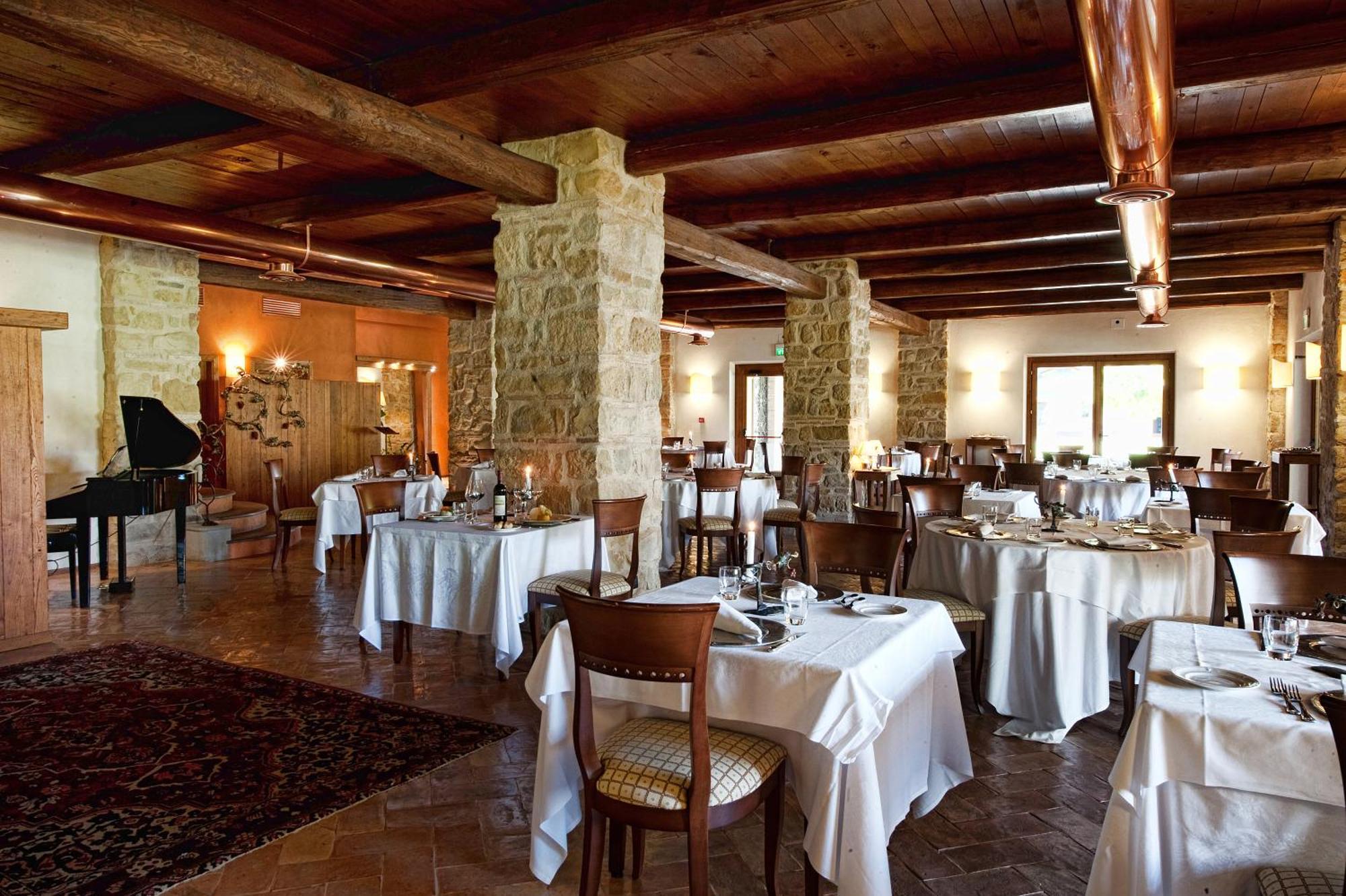 Borgo Lanciano Hotel Castelraimondo Ngoại thất bức ảnh