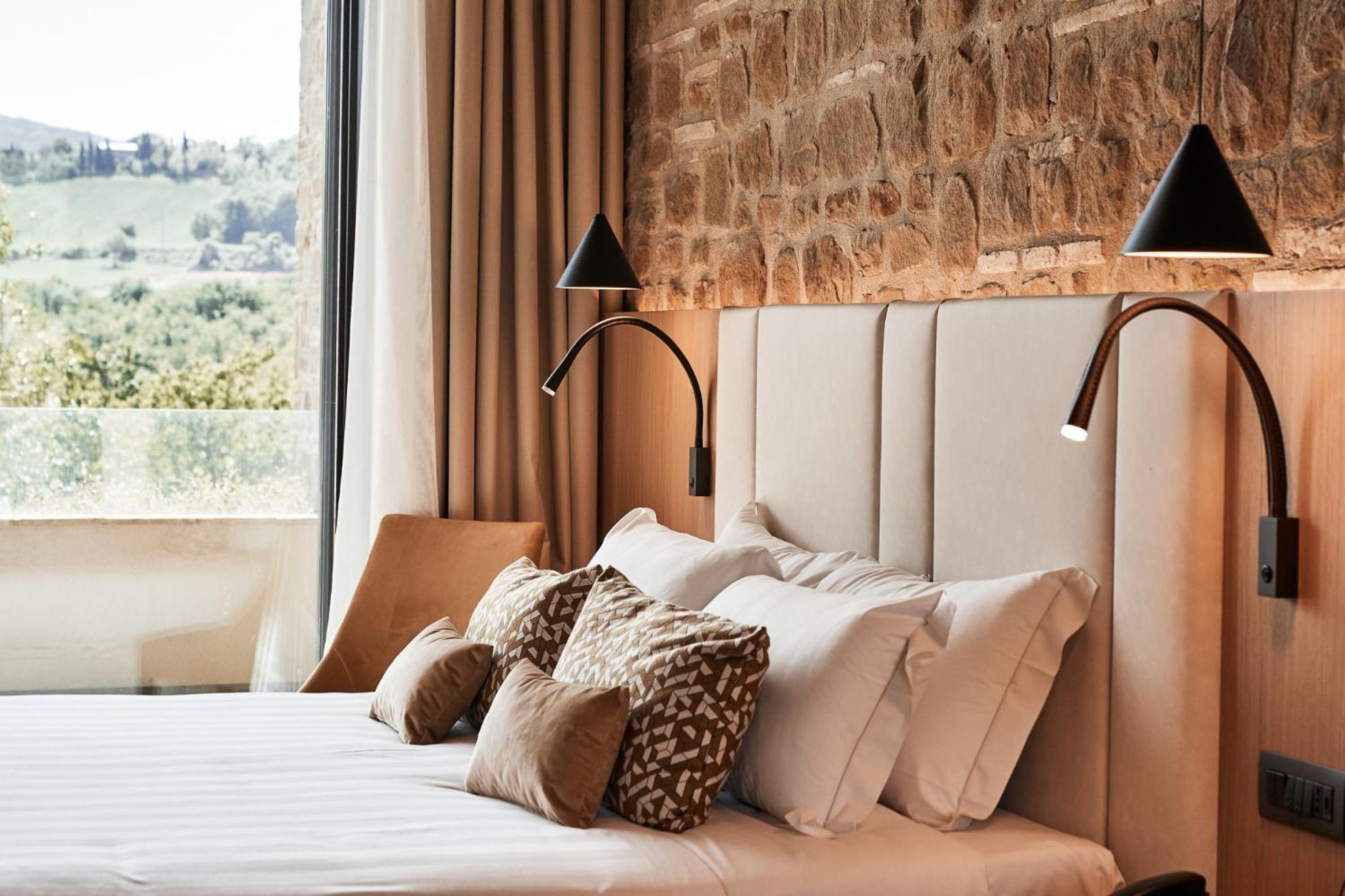 Borgo Lanciano Hotel Castelraimondo Ngoại thất bức ảnh